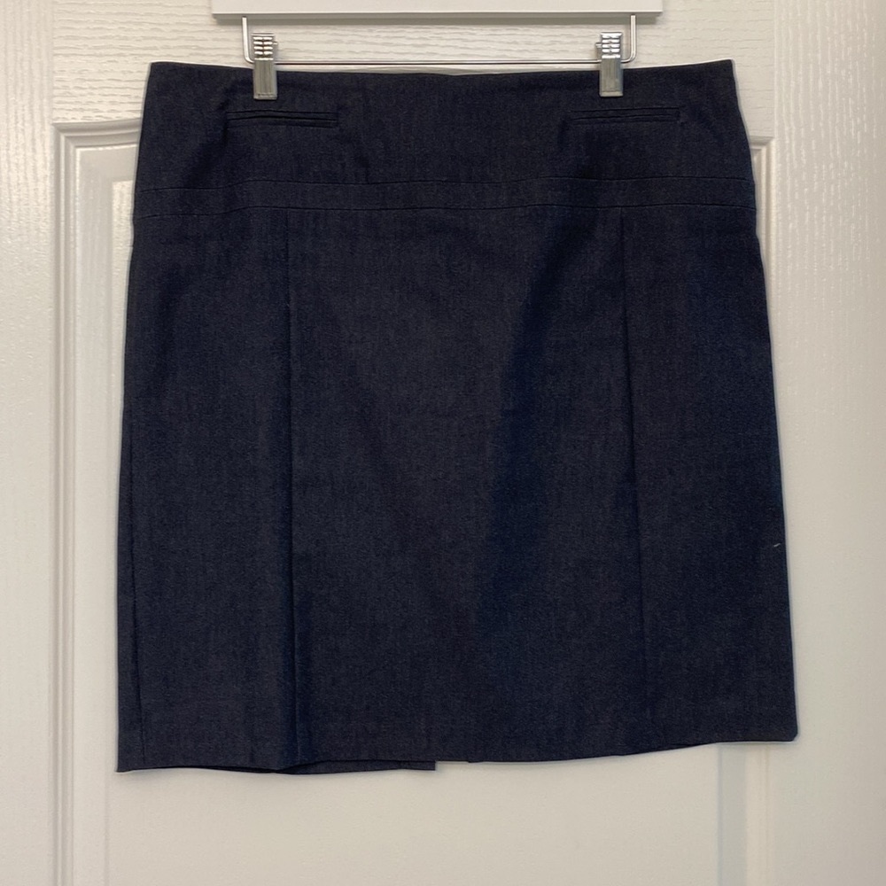 Pencil skirt